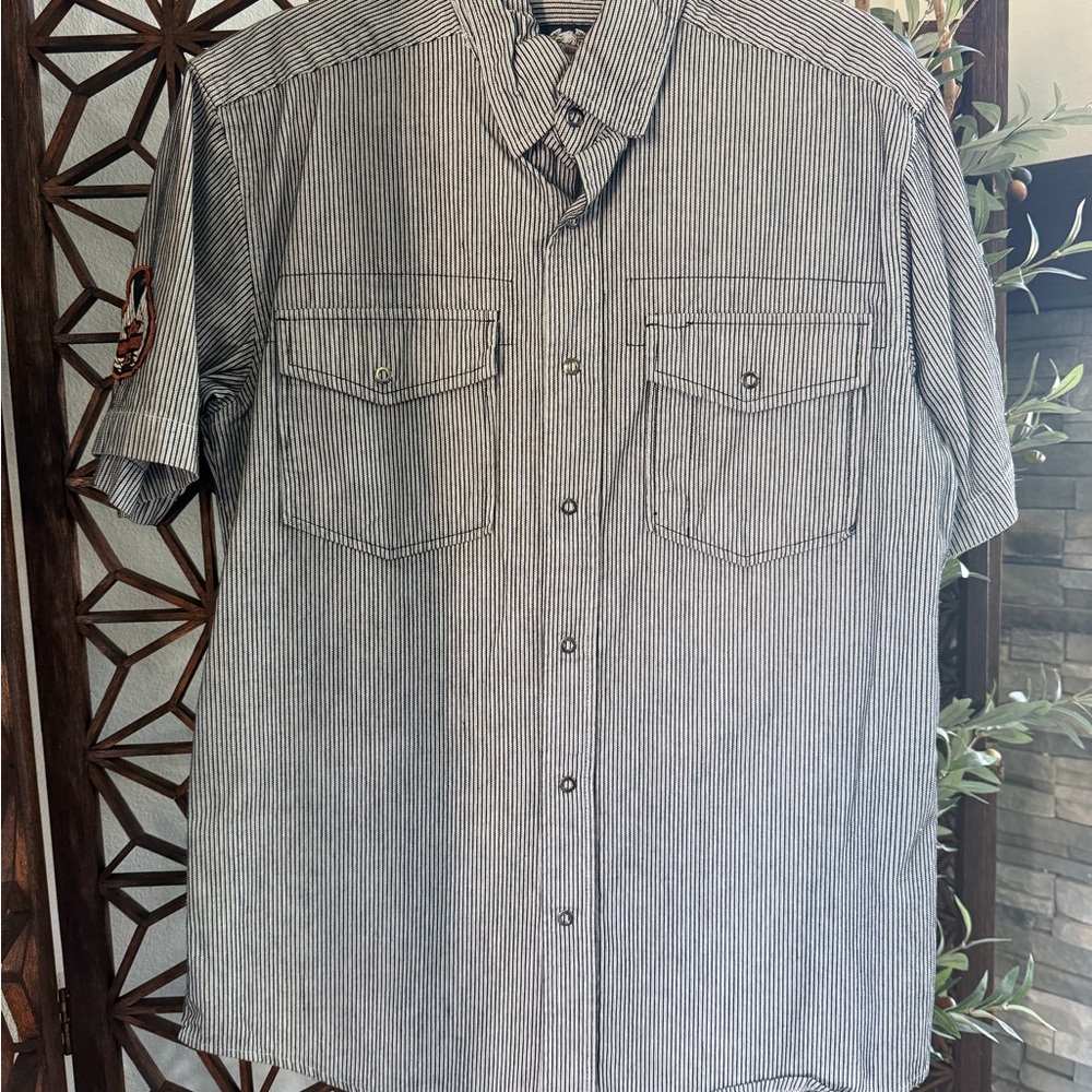 Harley-Davidson Black & White Striped Short-Sleeve Button-Up Shirt